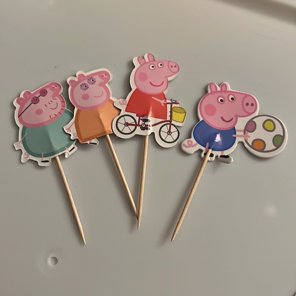 🎉New🎉Peppa Pig Birthday Cake or Cupcake Toppers🎉 - Picture 4 of 7